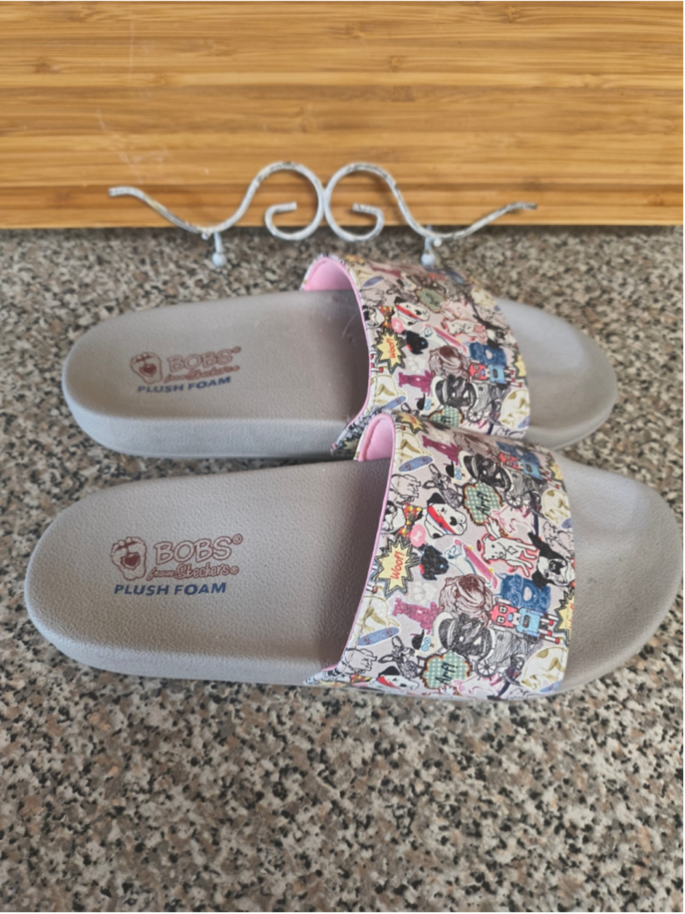 Skechers BOBS Women's Pop Culture Dog/Puppy Print Slide Sandals Grey Pink Size 7